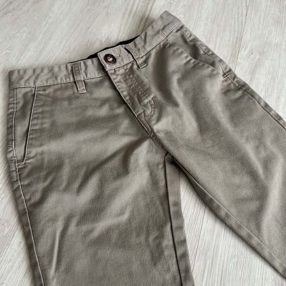Volcom boys khaki pants - Picture 4 of 10